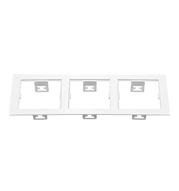214536 Рамка DOMINO Triple QUADRO MR16 БЕЛЫЙ