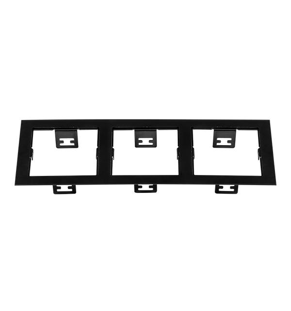 214537 Рамка DOMINO Triple QUADRO MR16 ЧЕРНЫЙ